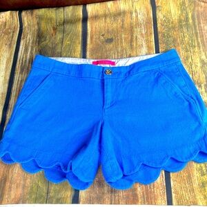 Lilly Pulitzer scalloped Blue Shorts Woman’s Size 2 EUC 381